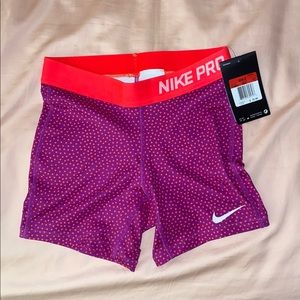 NWT NIKE PROS